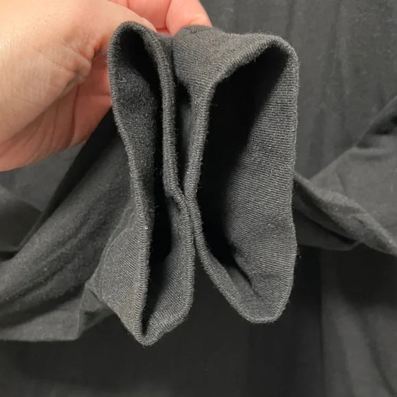 American Eagle Outfitters Men’s Black Long-Sleeve Tee with White Eagle Graphic - Picture 5 of 6